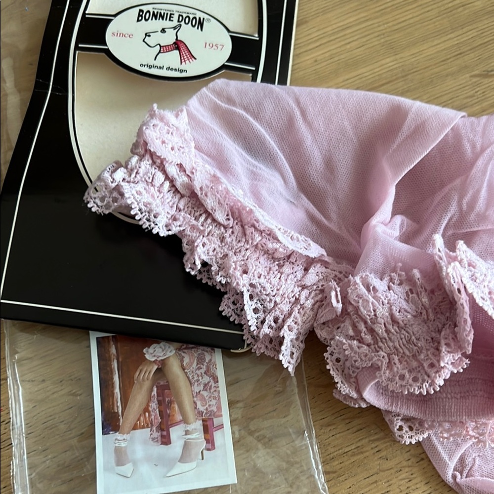 Vintage Pink Lace Trim Socks